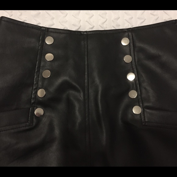 Black Leather Skirt - Picture 4 of 4